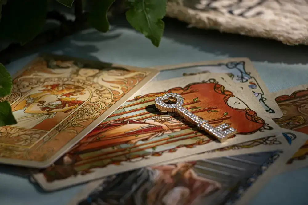 Le Tarot de Marseille : un guide symbolique au service du mieux-être